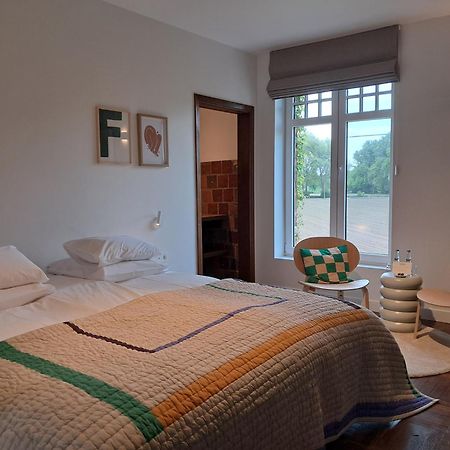 Het Bed Van Den Doktoor Meerhout Esterno foto